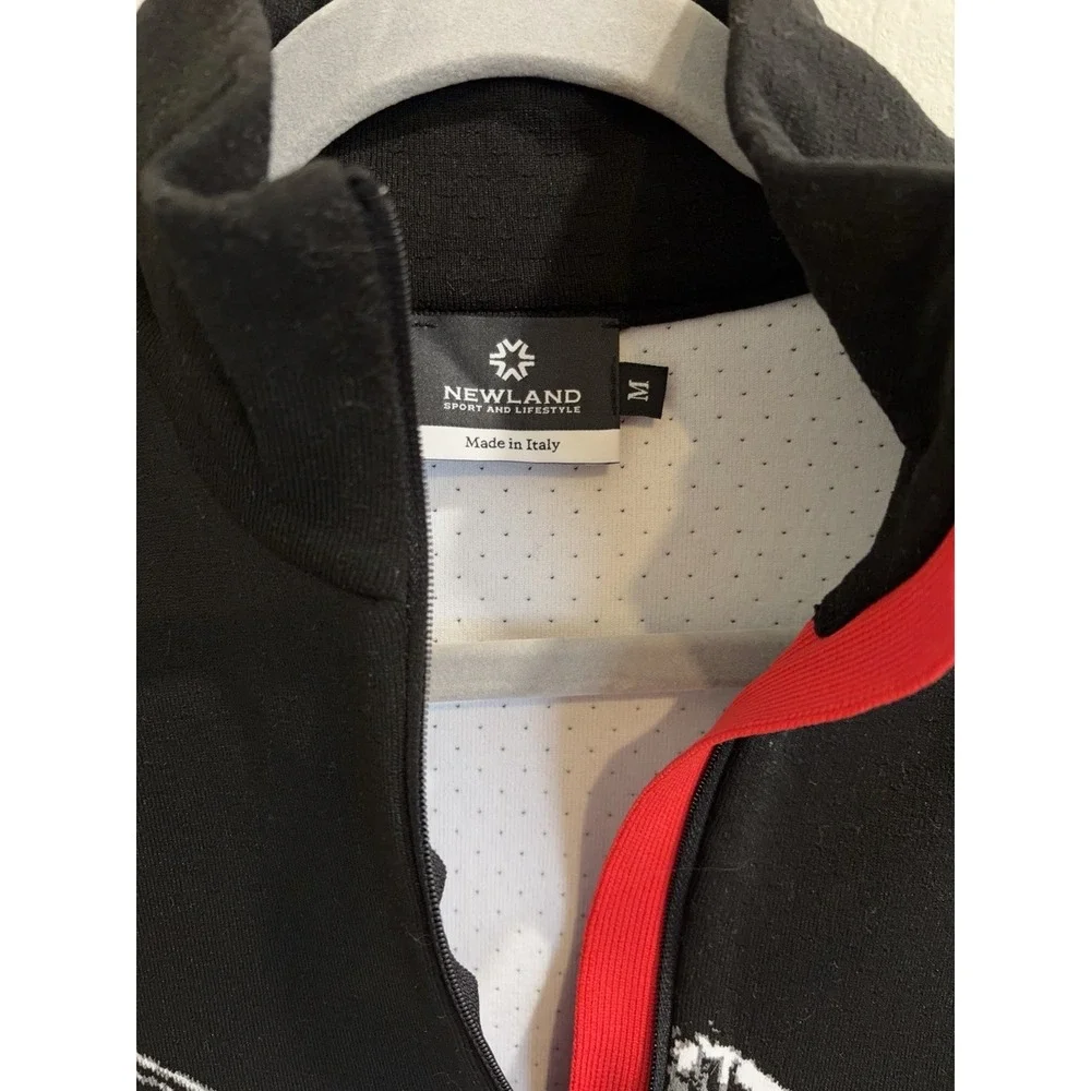 NEWLAND Men's Ski Sweater Sz. M Skier Made Italy Quarter Zip Black‎